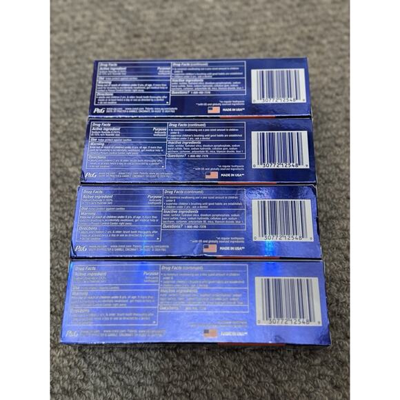 Crest 3D White Advanced Radiant Mint Toothpaste Lot of 4 Travel 2.4 oz Exp 2027 - Picture 2 of 8